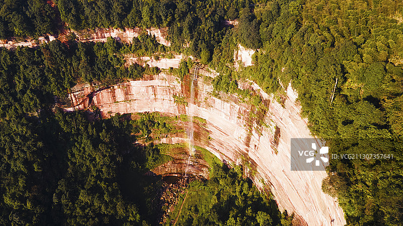 贵州遵义：冬日丹霞地貌美 世界自然遗产图片素材
