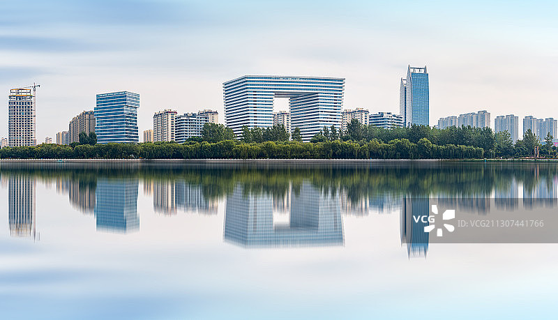 中国河南鹤壁会展中心淇河沿岸全景图片素材