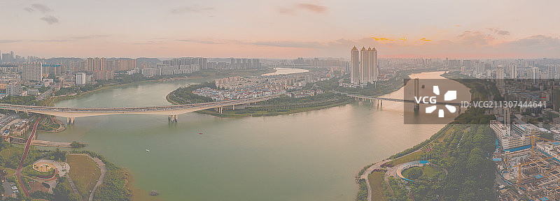 航拍广西首府南宁母亲河邕江图片素材