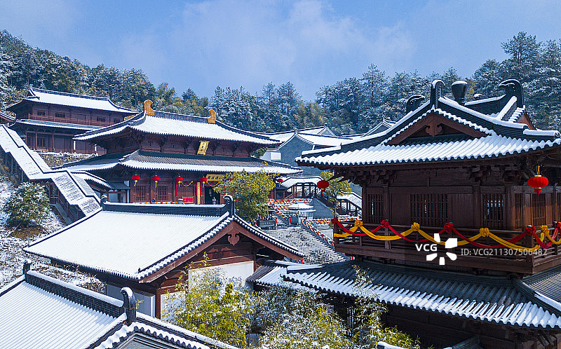 小雪白云寺图片素材