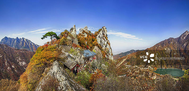 秦岭翠华山秋色全景图片素材