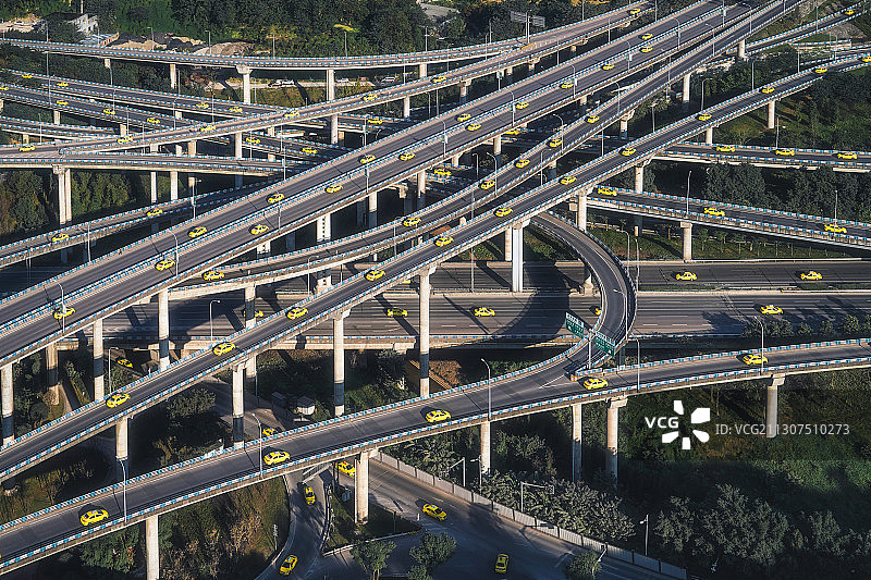 重庆盘龙立交高架出租车创意航拍图片素材