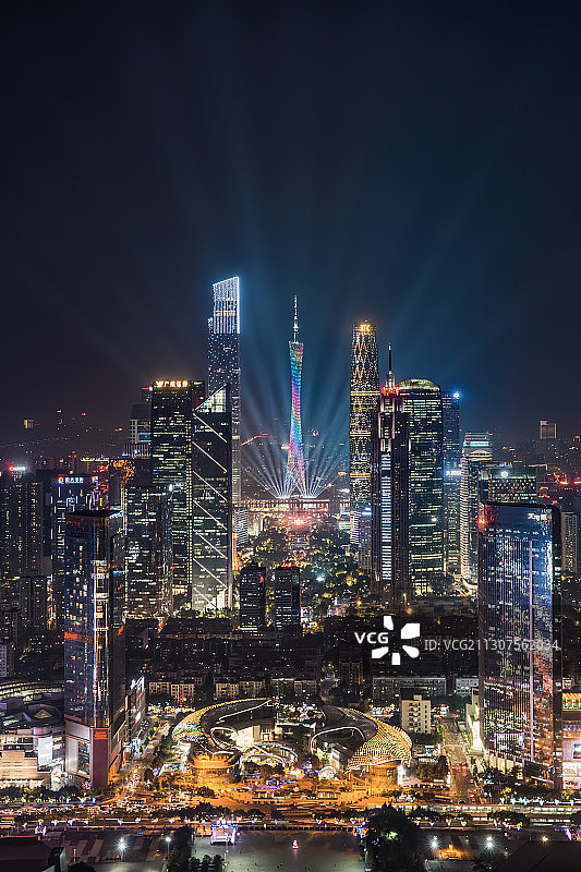 广州国际灯光节期间的广州中轴线夜景图片素材