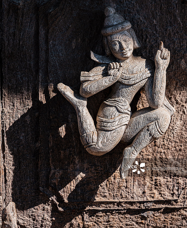 缅甸木雕（曼德勒柚木寺）图片素材