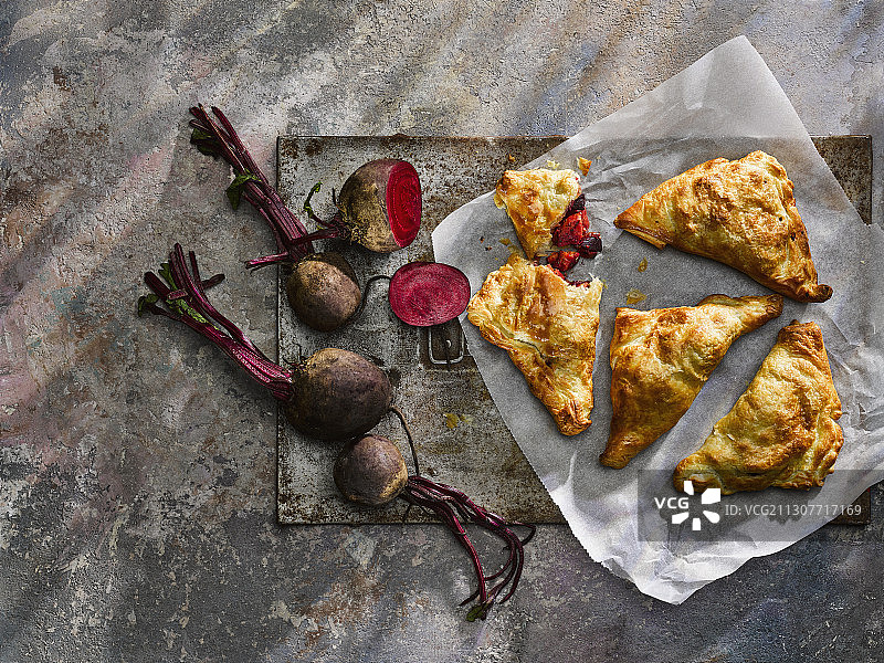 甜菜根甘薯馅饼图片素材