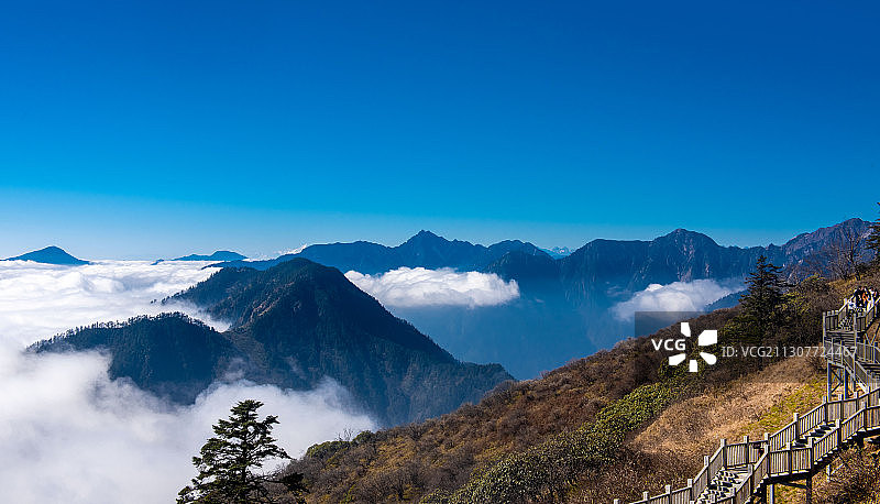 西岭雪山云海图片素材