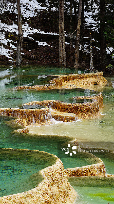 黄龙争艳池风景图片素材