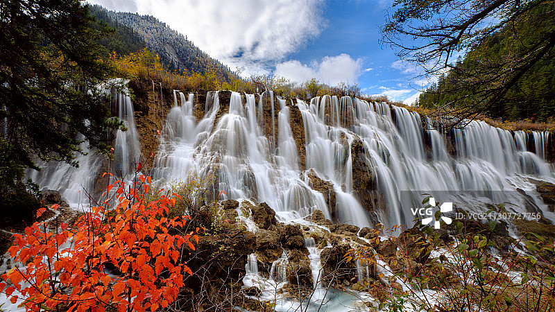 九寨沟诺日朗瀑布图片素材