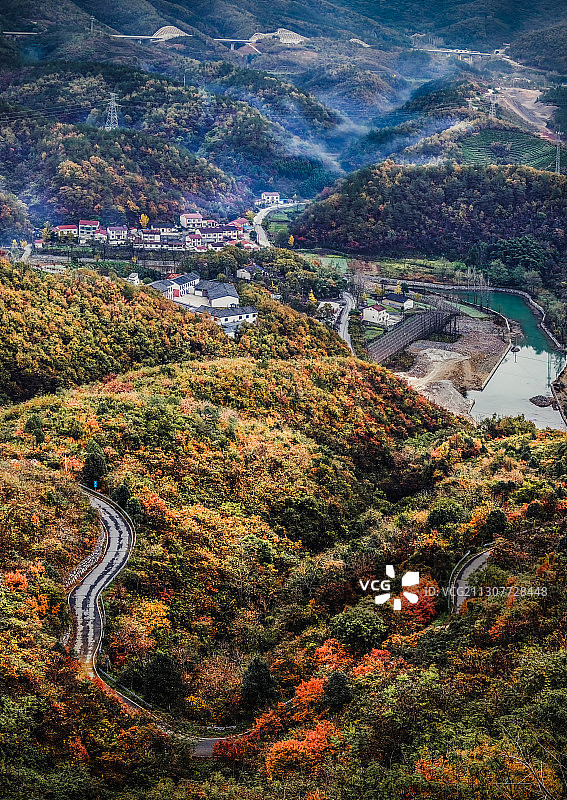 天池山居图图片素材