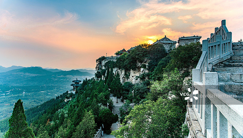 黄昏云门山图片素材