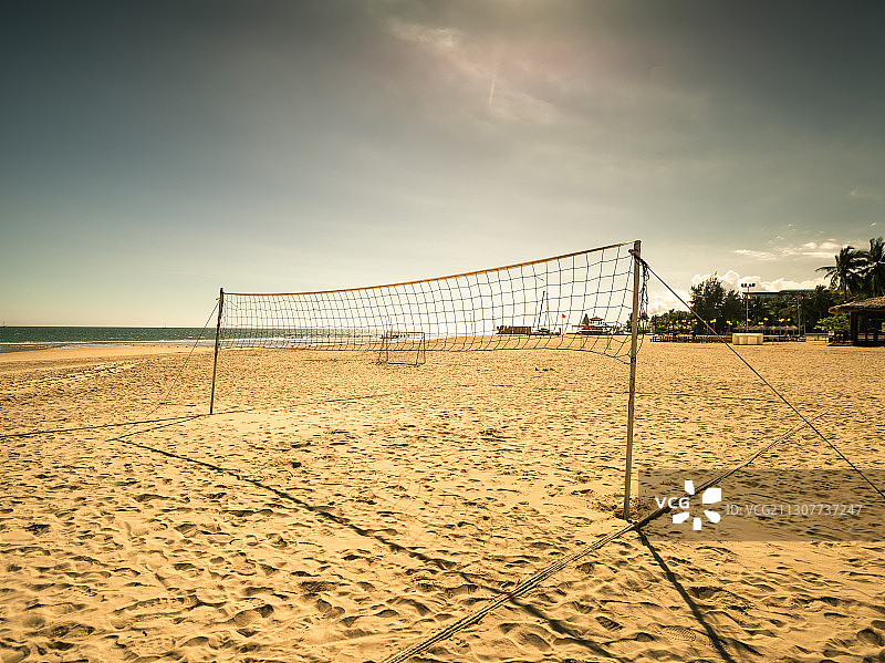海南万宁石梅湾艾美酒店沙滩排球场地南亚风情自贸岛风光图片素材