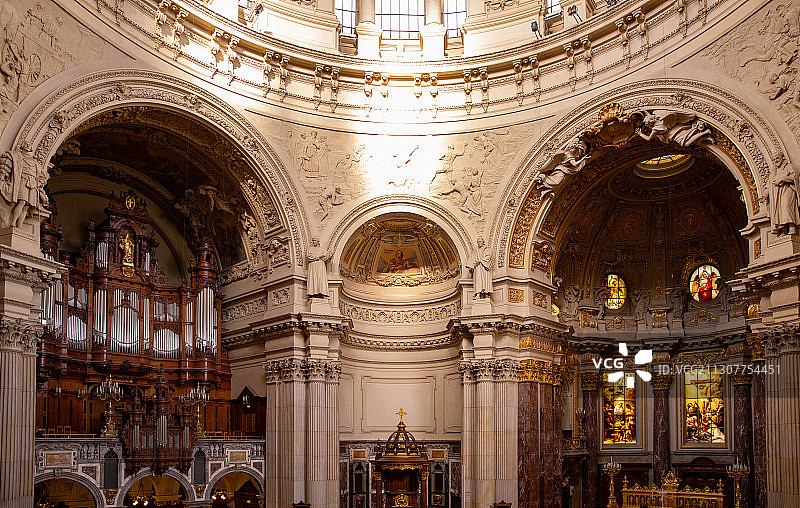 德国柏林大教堂建筑内景图片素材