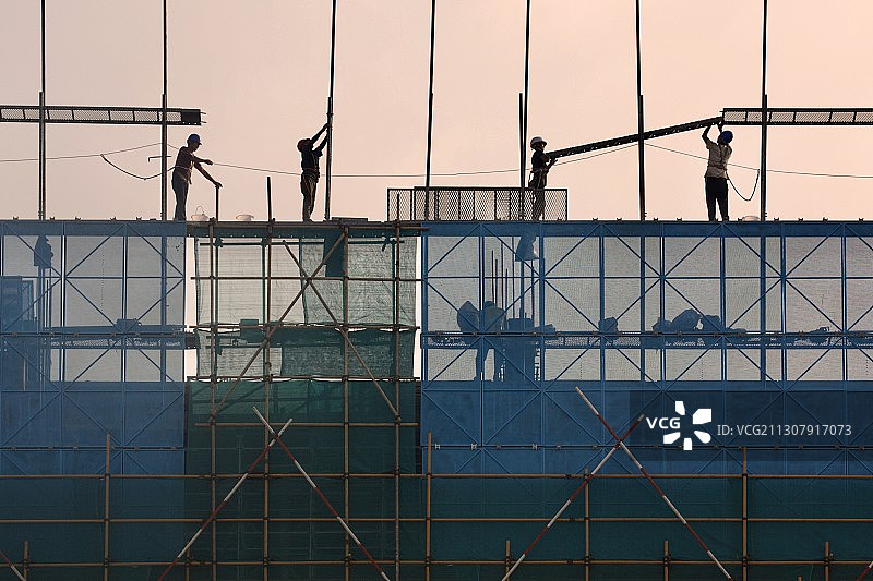 脚手架上图片素材