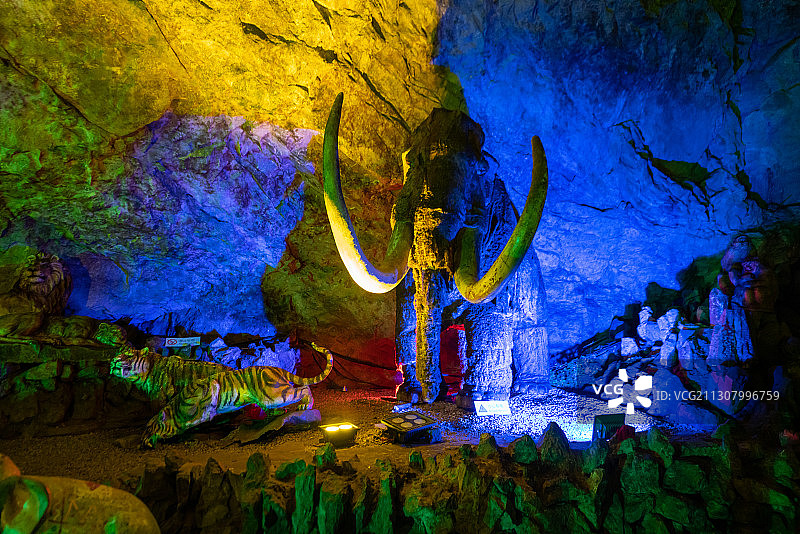 本溪水洞旅游，千年钟乳石图片素材