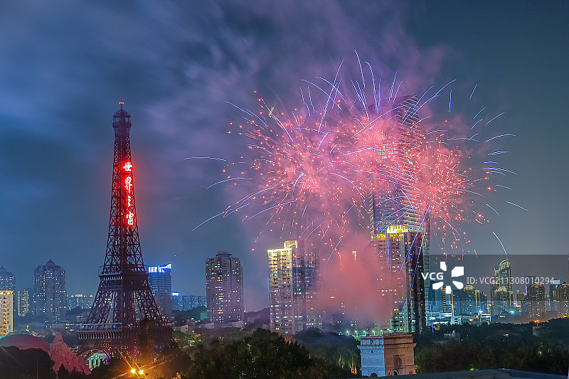 《烟花世界》2020年10月10日，深圳世界之窗 佳能RP图片素材