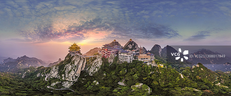 紫气东来老君山图片素材