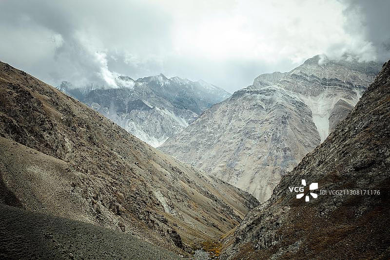 布罗吉尔山口,连接阿富汗北部瓦罕走廊与巴基斯坦南部奇特拉尔地区,兴都库什山脉的景色,瓦罕走廊,巴达赫尚,阿富汗,亚洲图片素材