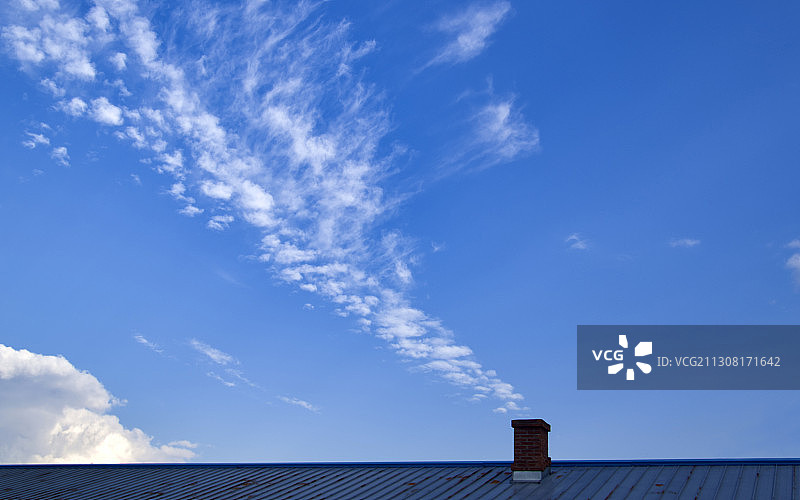 冒云的烟囱图片素材