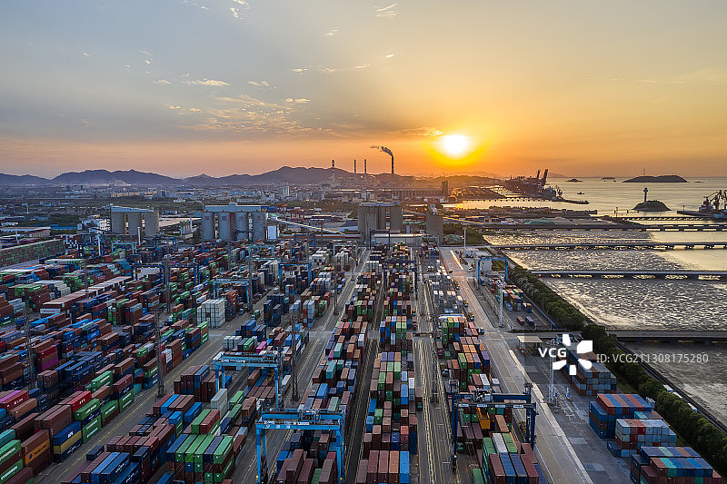 宁波北仑港集装箱码头图片素材