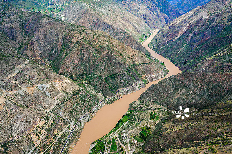 中国云南迪庆州金沙江峡谷自然风光图片素材