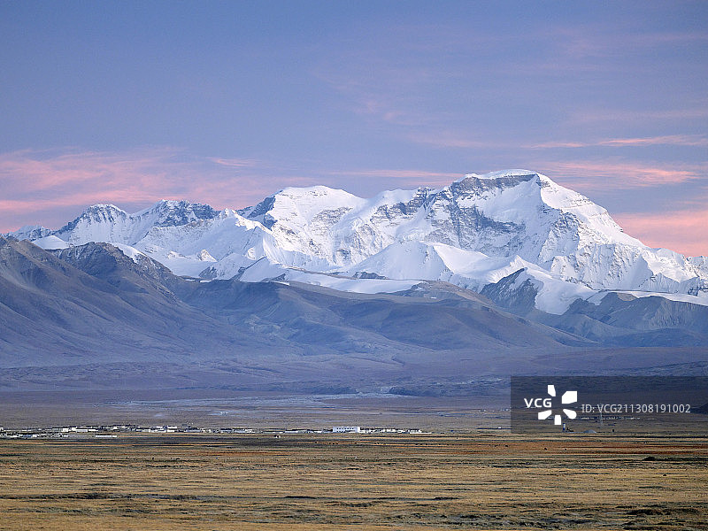 定日.岗噶.卓奥友峰图片素材