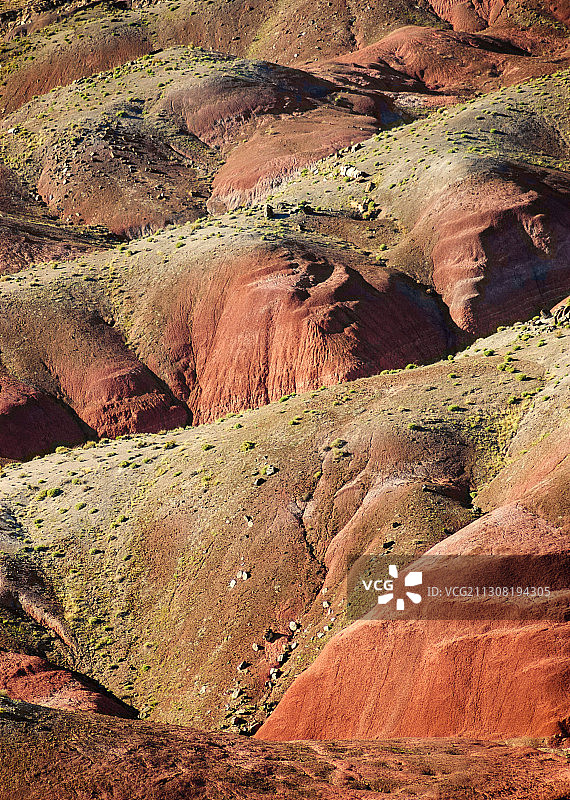美国亚利桑那州石化林国家公园岩层的鸟瞰图图片素材