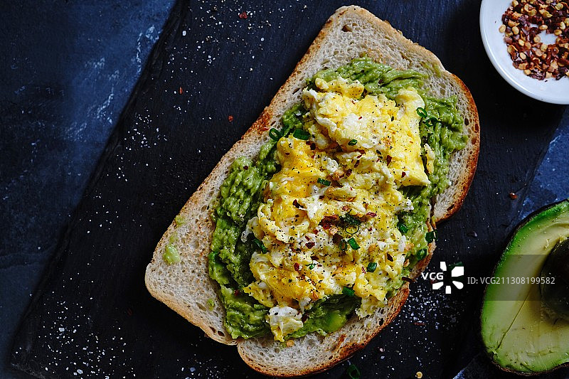 美国宾夕法尼亚州西切斯特餐桌美食俯视图图片素材