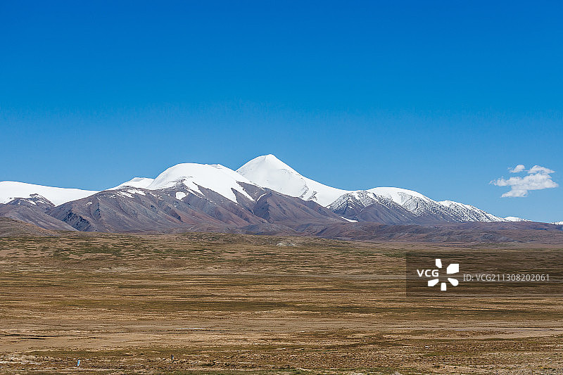 中国青海可可西里昆仑山玉珠峰和玉虚峰图片素材