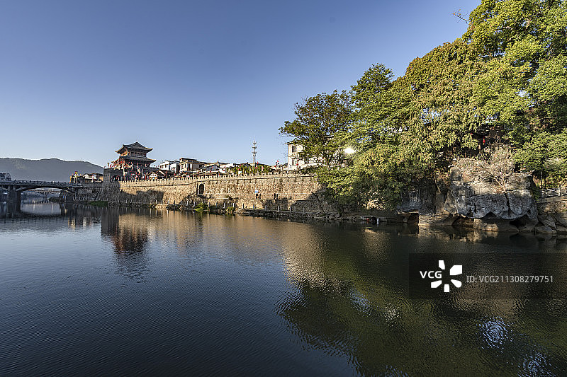 长汀城汀江畔龙潭风光图片素材