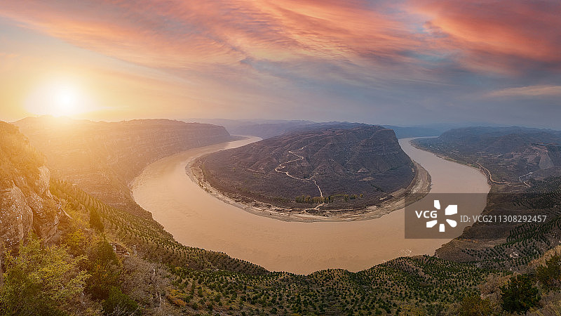 山西永和乾坤湾景区天然太极图图片素材