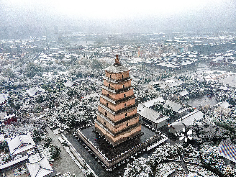 西安雪后成长安图片素材
