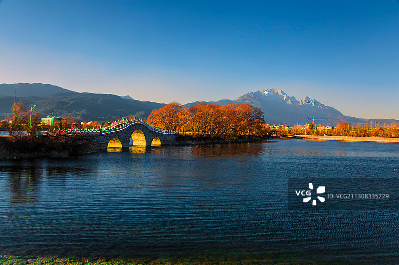 静湖醉秋图片素材