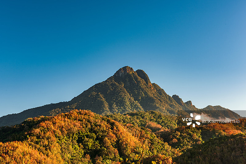 水满乡五指山秋韵图片素材