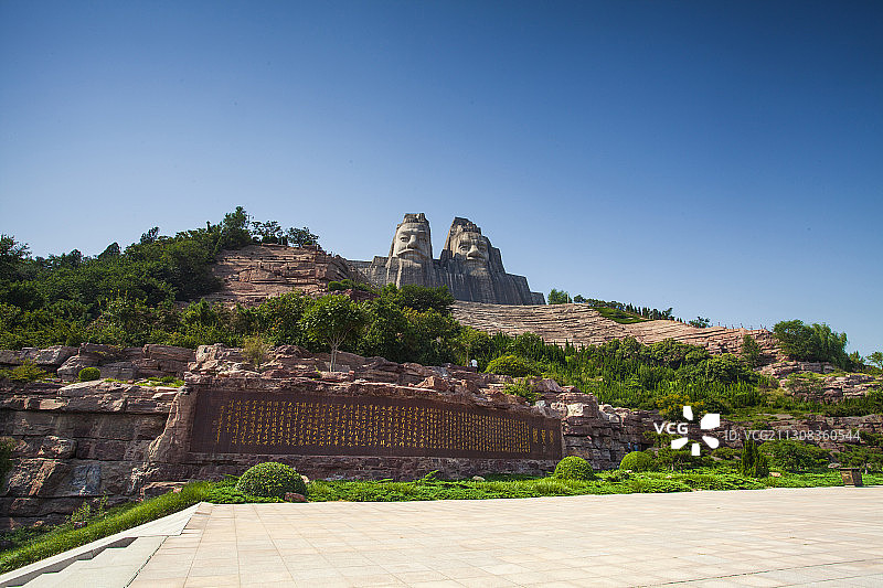 河南省郑州炎帝广场浮雕图片素材