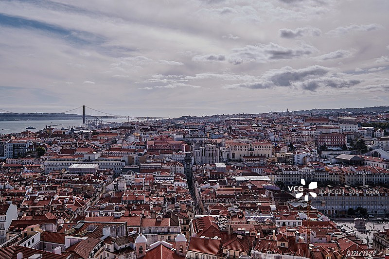鸟瞰葡萄牙里斯本的城镇景观图片素材