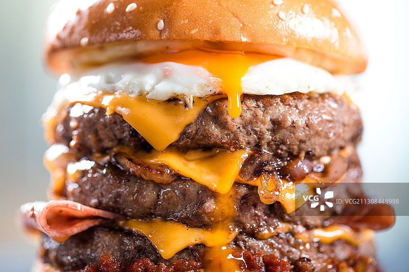 盘中汉堡特写图片素材