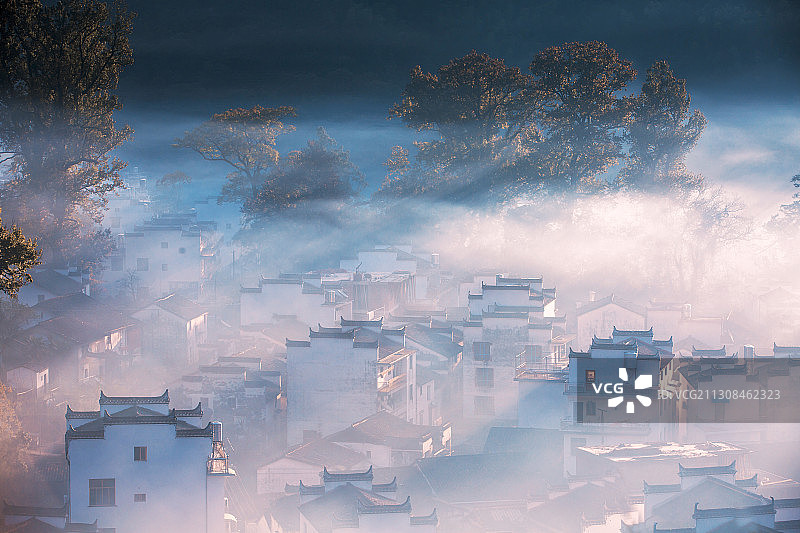 江西省上饶市婺源县石城红枫景区图片素材