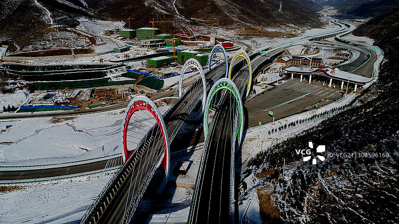 延崇高速河北省张家口市崇礼区太子城互通主线一号桥雪后景色图片素材
