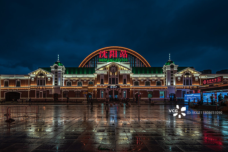 沈阳火车站夜景图片素材