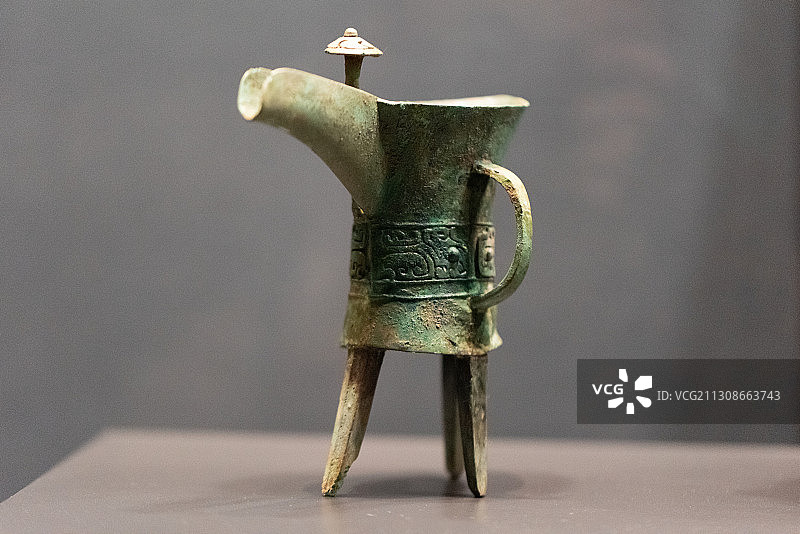 中国古代青铜器餐具图片素材