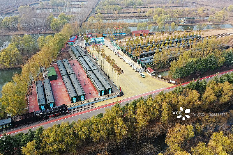 山东枣庄滕州市微山湖火车主题小镇图片素材
