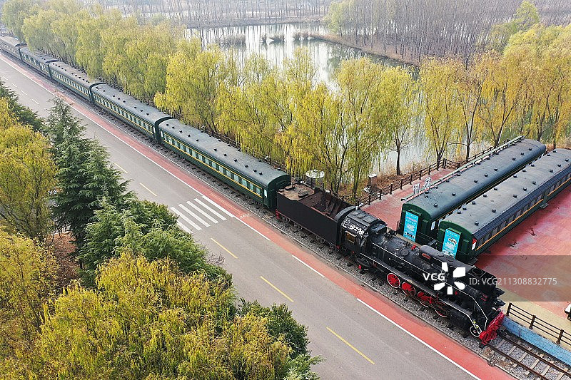 山东枣庄滕州市微山湖火车主题小镇图片素材