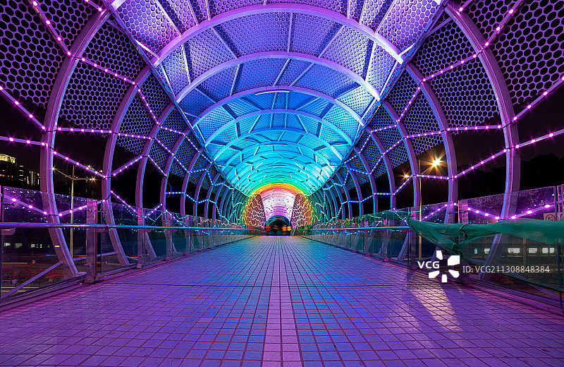 深圳彩虹人行通道图片素材