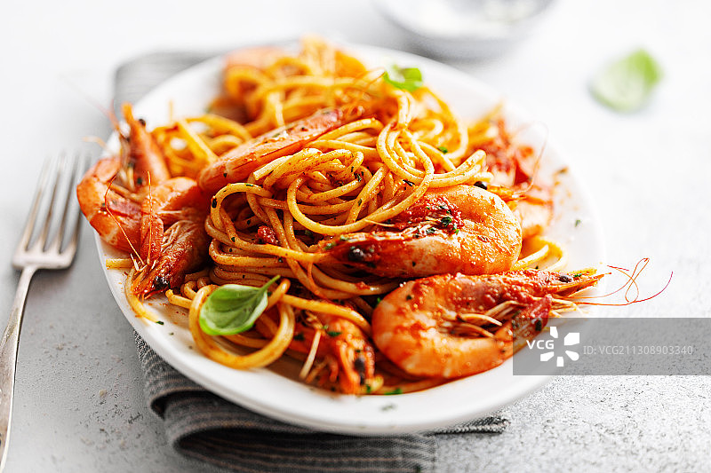 餐盘中的面条特写图片素材