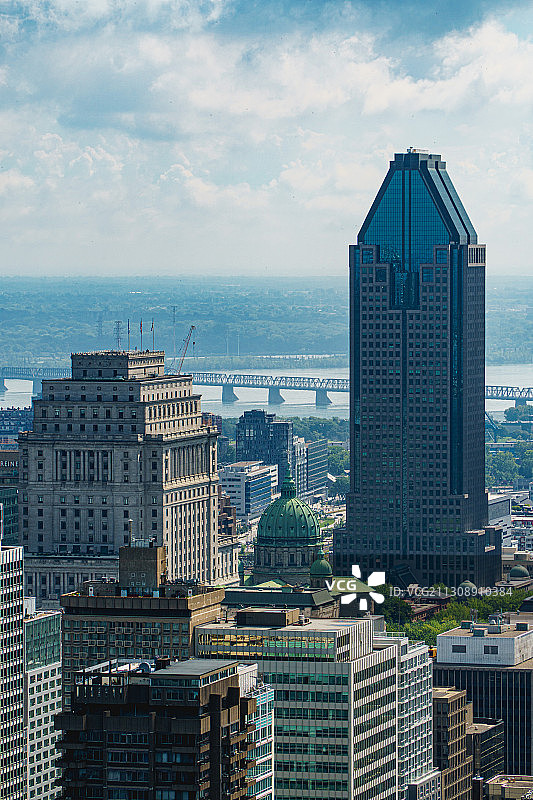加拿大魁北克省蒙特利尔城市建筑的鸟瞰图图片素材