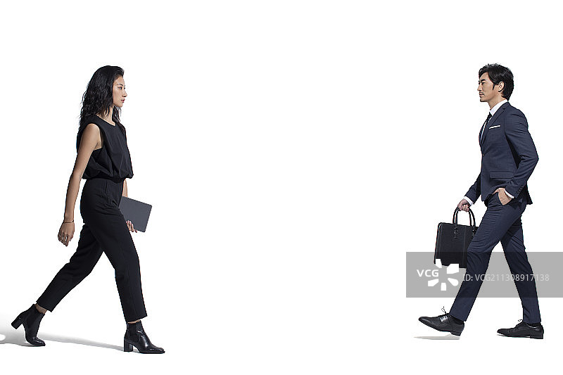 自信的商务人士去上班图片素材