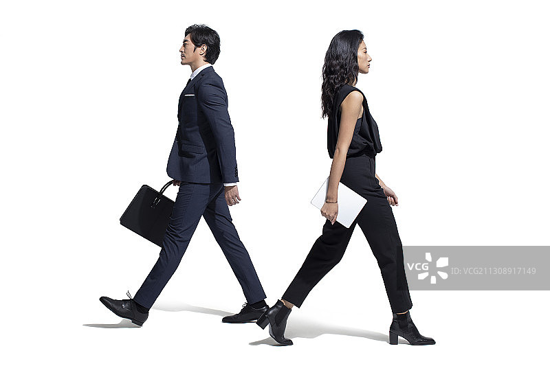 自信的商务人士去上班图片素材