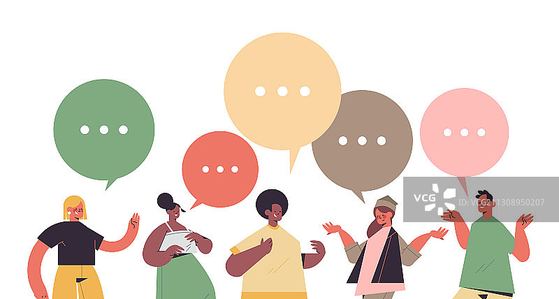 会议期间讨论聊天的混血人群图片素材