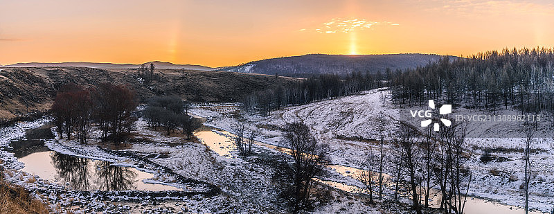 内蒙古阿尔山不冻河风光图片素材
