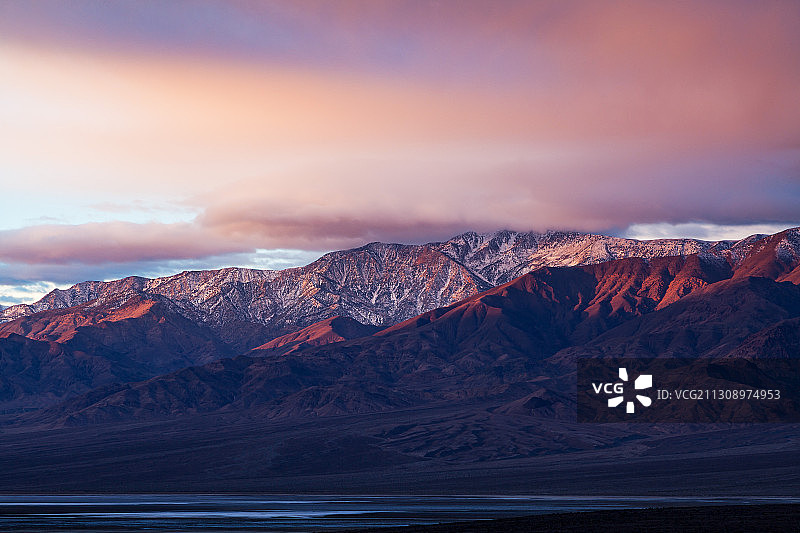 美国死亡谷雪山日落美景图片素材